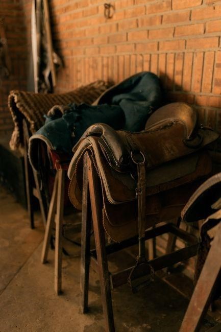 western saddle size guide